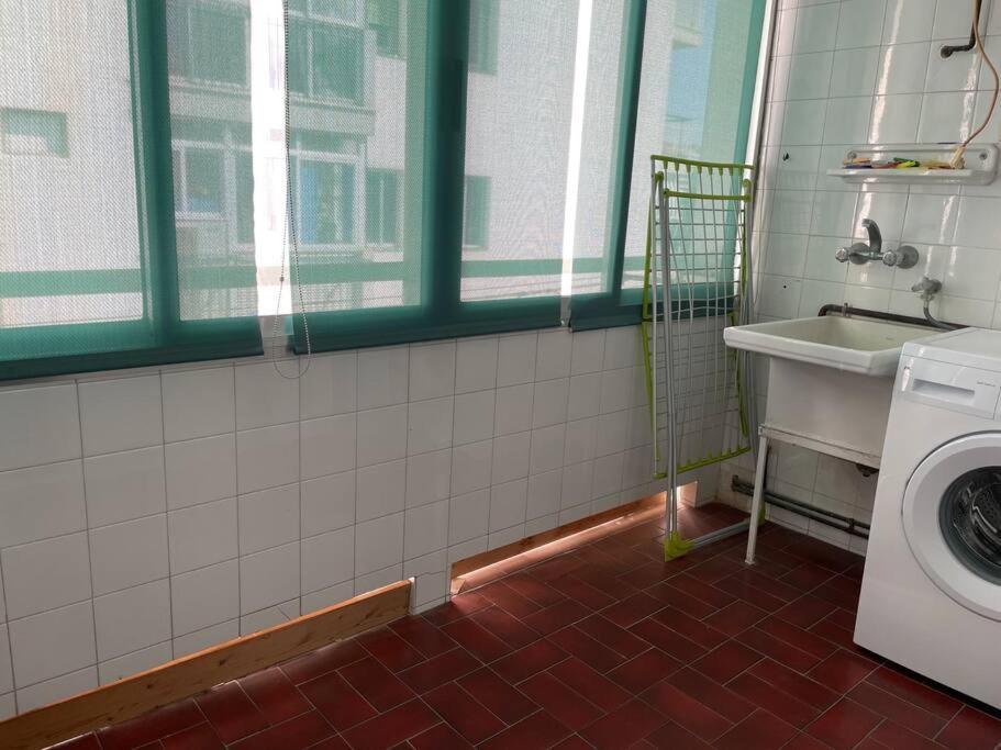 Apartamento En Primera Linea De Mar De 萨洛 外观 照片
